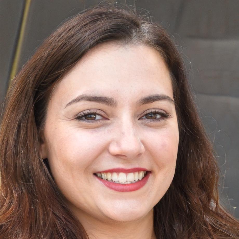 Retrato profesional de Remedios Pantoja, coordinadora de objetivos financieros personales