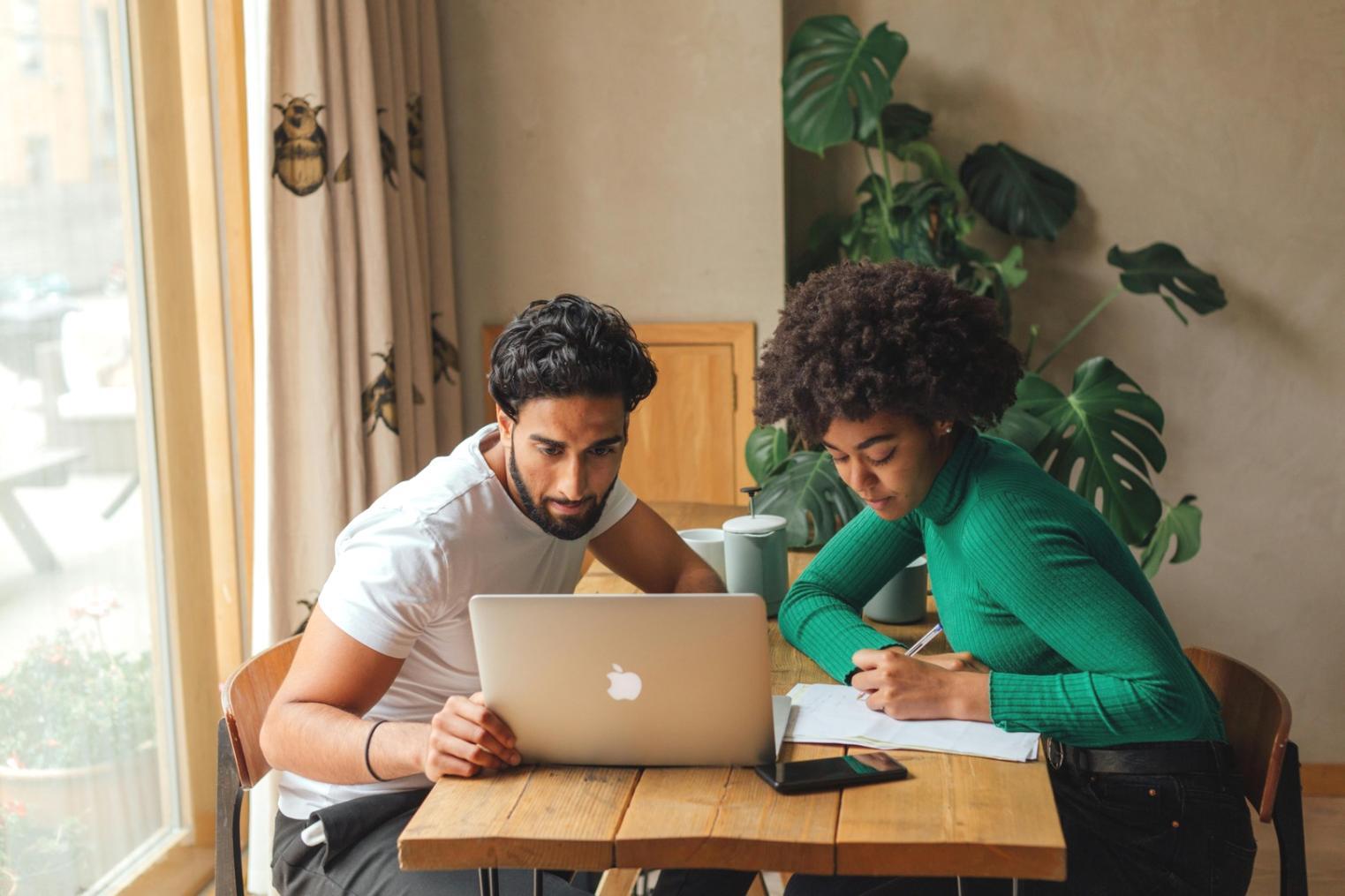 Sistemas de documentación financiera personalizados